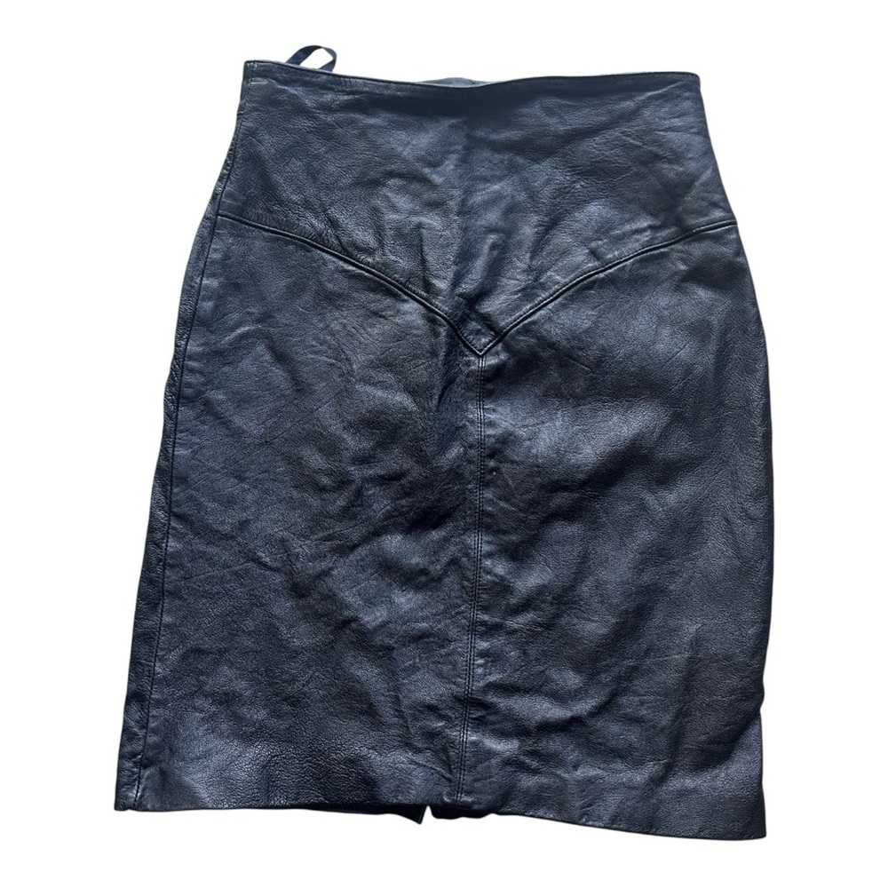 Traditional Trends 100% Black Leather Skirt size 6‎